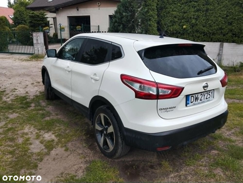 Nissan Qashqai 1.2 DIG-T N-Connecta EU6 - 5
