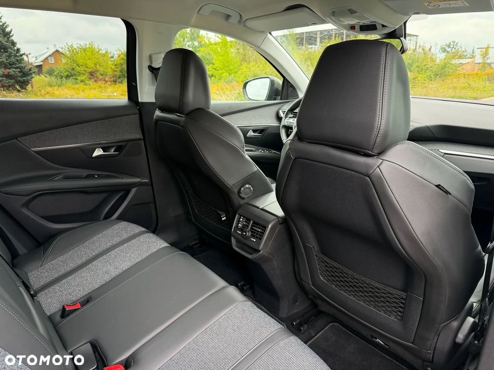 Peugeot 3008 1.5 BlueHDi Allure S&S - 39