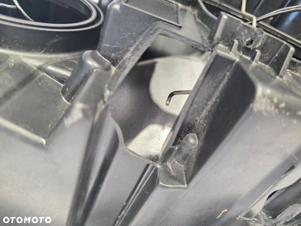 FORD KUGA MK2 II 12- PRAWA LAMPA PRZEDNIA PRZÓD ZWYKŁA , NR CV44-13W029-AE , NR AUKCJI LPP262 - 31