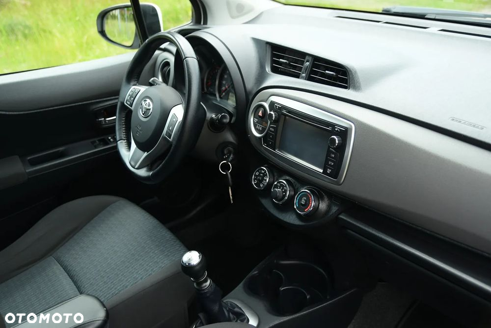 Toyota Yaris - 22
