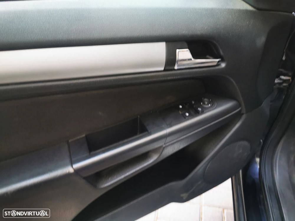 Opel Astra GTC 1.3 CDTI - 21