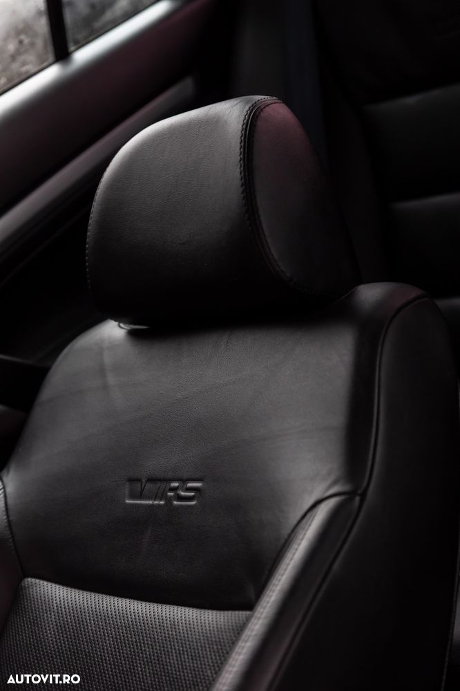 Skoda Octavia Combi 2.0 TDI DPF RS - 22