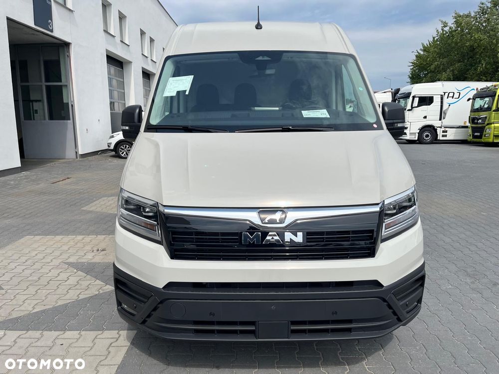 MAN TGE 3.180 4X4 SB - 11
