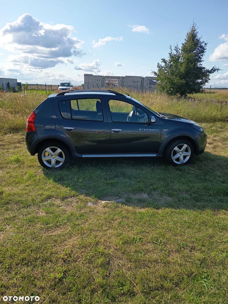 Dacia Sandero Stepway - 12