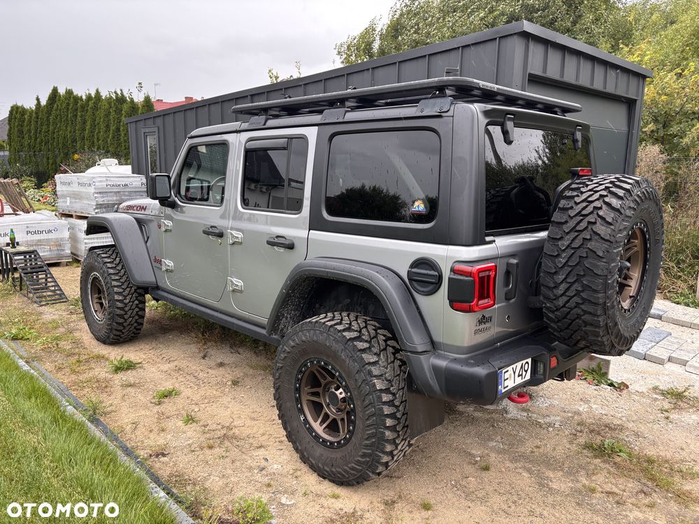 Jeep Wrangler - 12