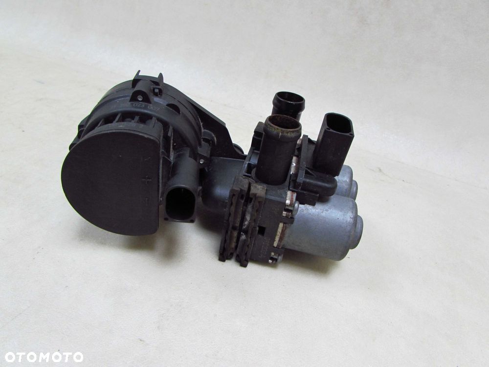 AUDI A6 C6 2.7 TDI 04-11 POMPA OBIEGU WODY 0392023007 - 1