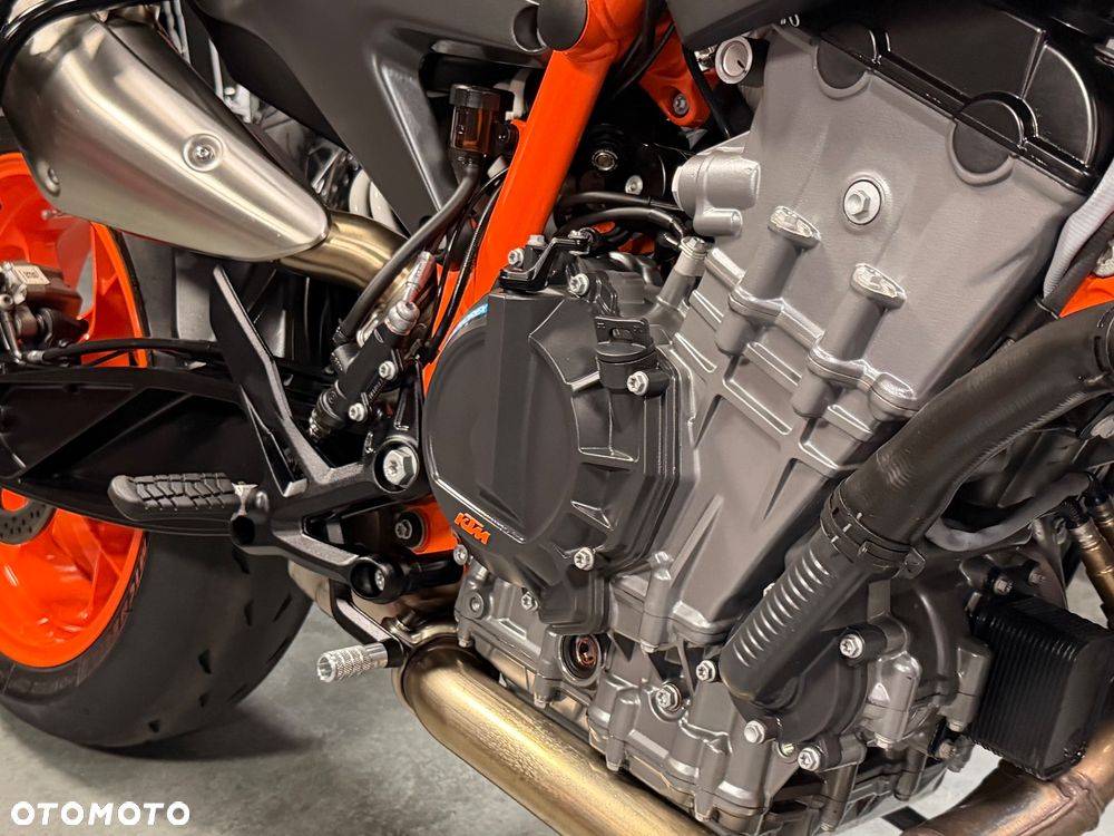 KTM Duke - 17