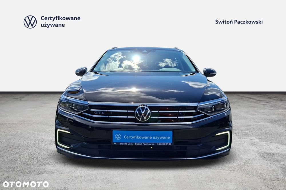 Volkswagen Passat - 8