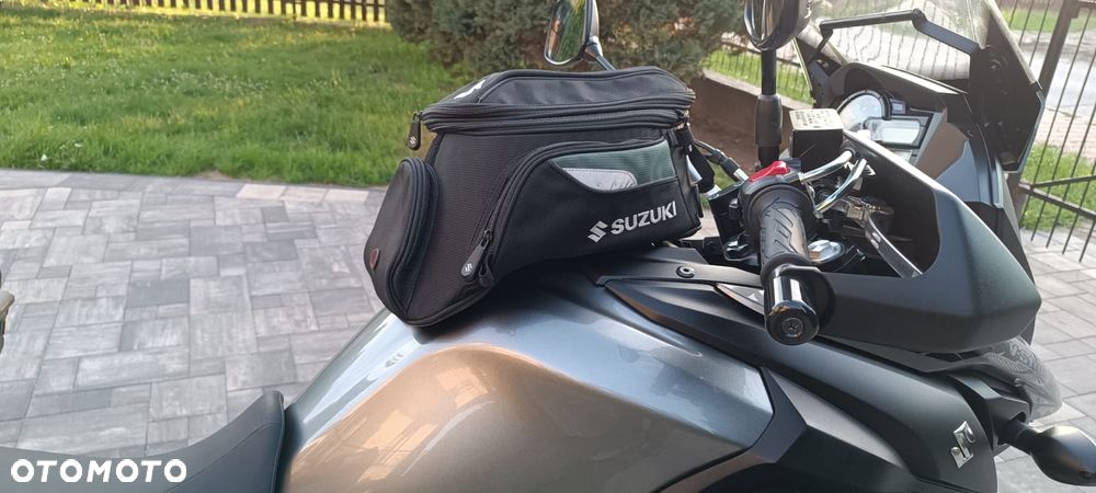 Suzuki V-STROM - 21