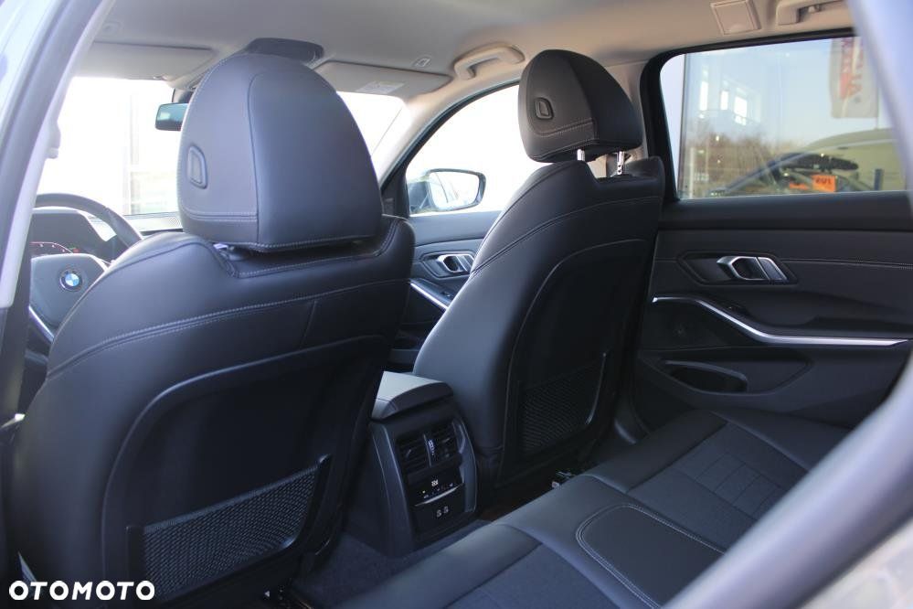 BMW Seria 3 - 11