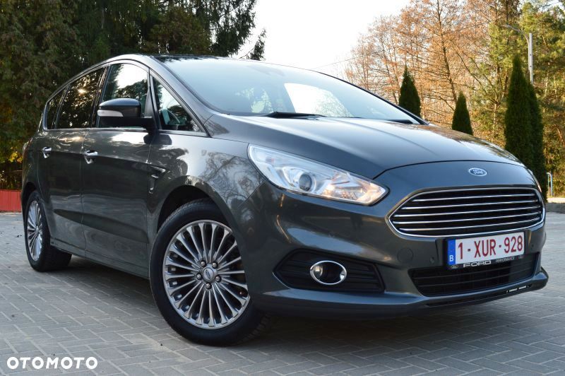 Ford S-Max - 11