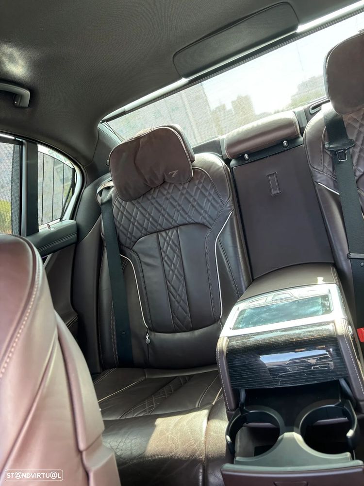 BMW 730 d Pack M - 23