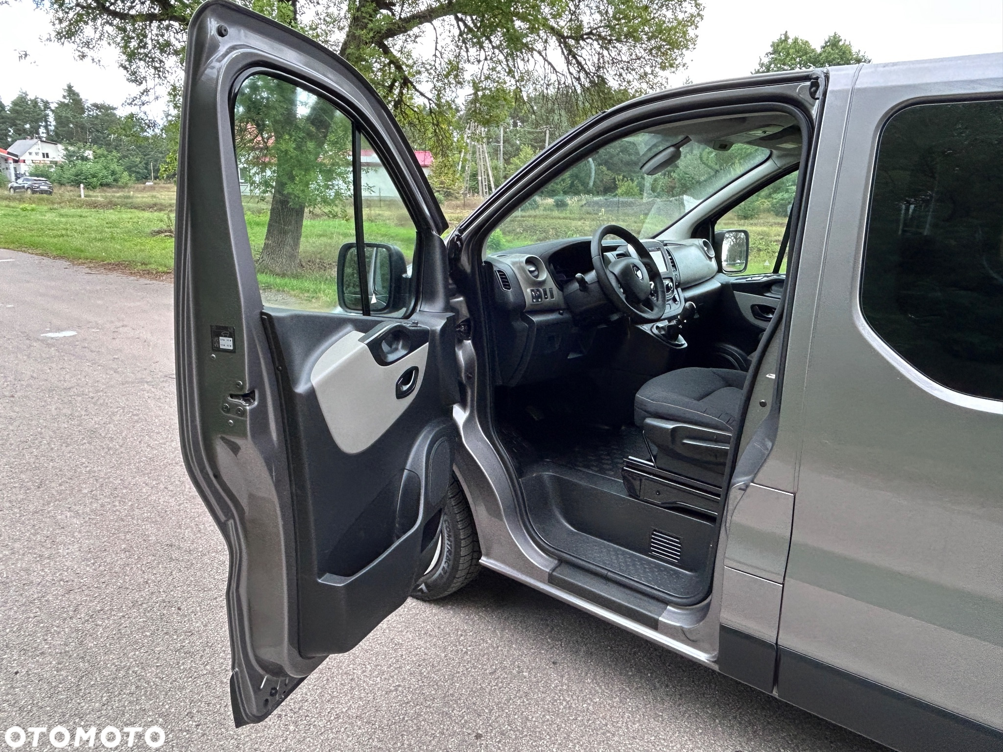 Renault TRAFIC - 7