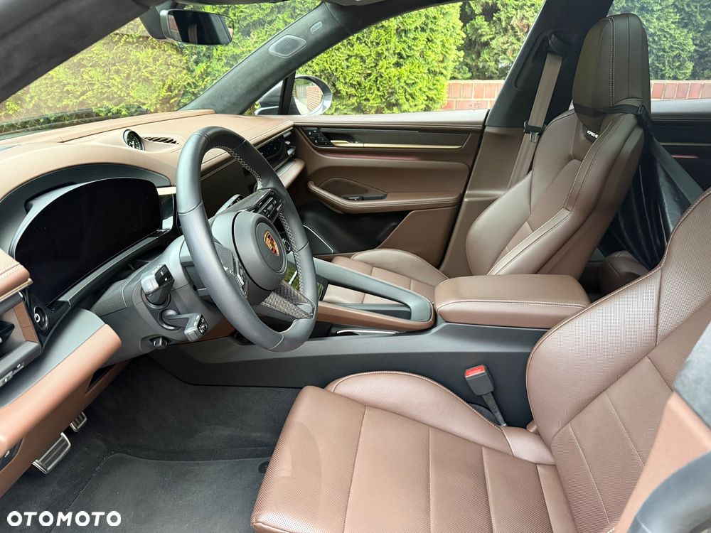 Porsche Macan - 11