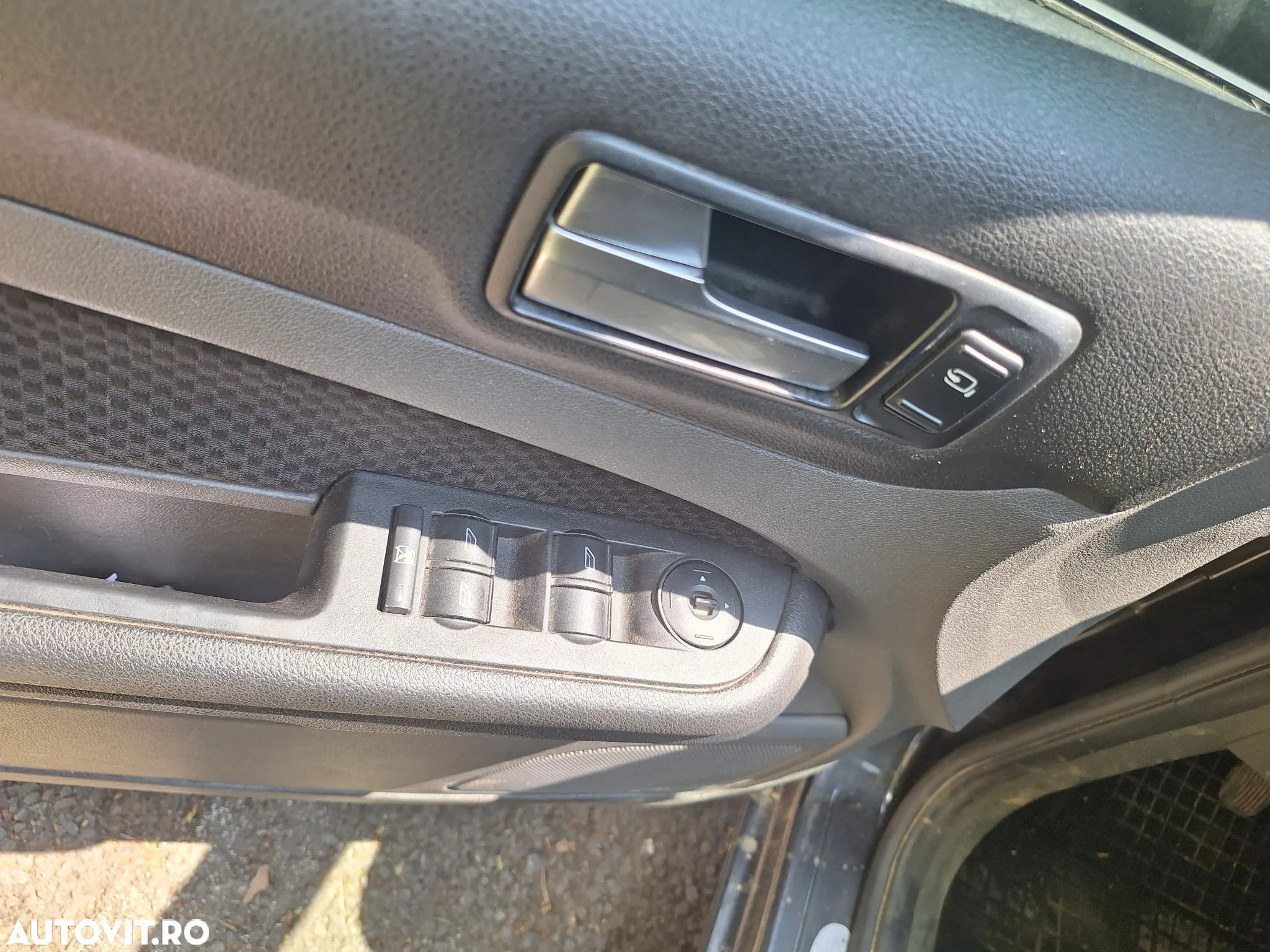 Ford Focus 1.6 TDCi DPF Style - 5