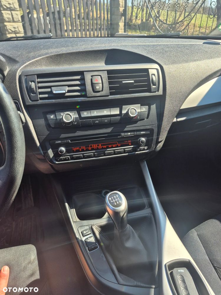 BMW Seria 1 118d xDrive - 5