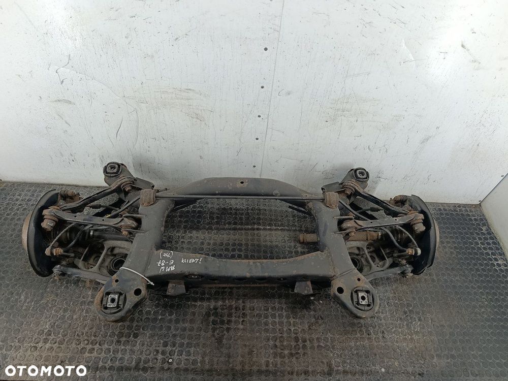 WÓZEK, TRAWERS TYŁ BMW E87 2.0 D HATCHBACK - 1