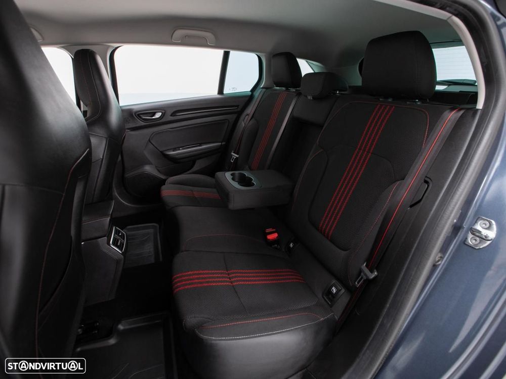 Renault Mégane Sport Tourer 1.5 Blue dCi R.S. Line — fotografia 9