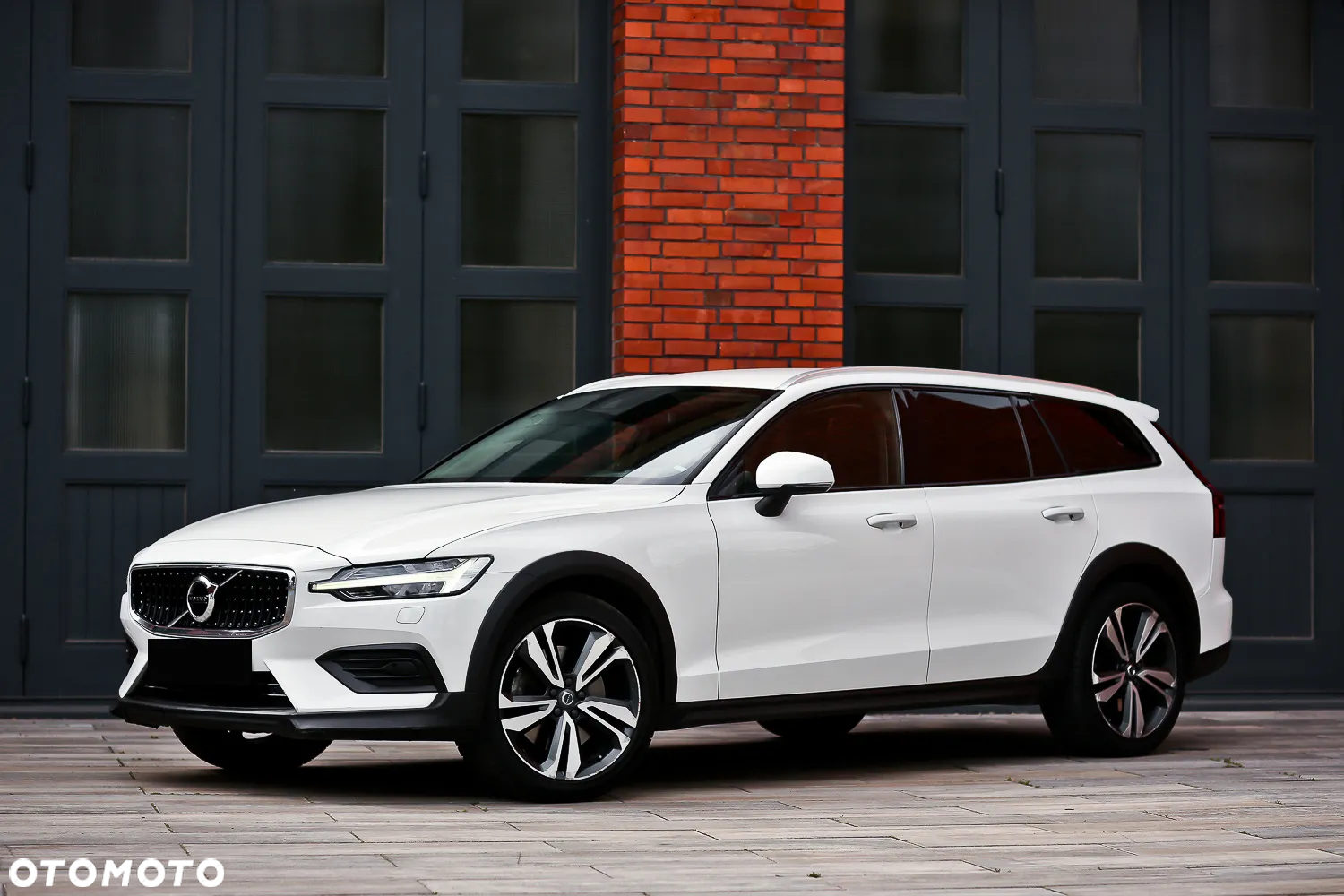 Volvo V60 Cross Country Pro D4 AWD - 8