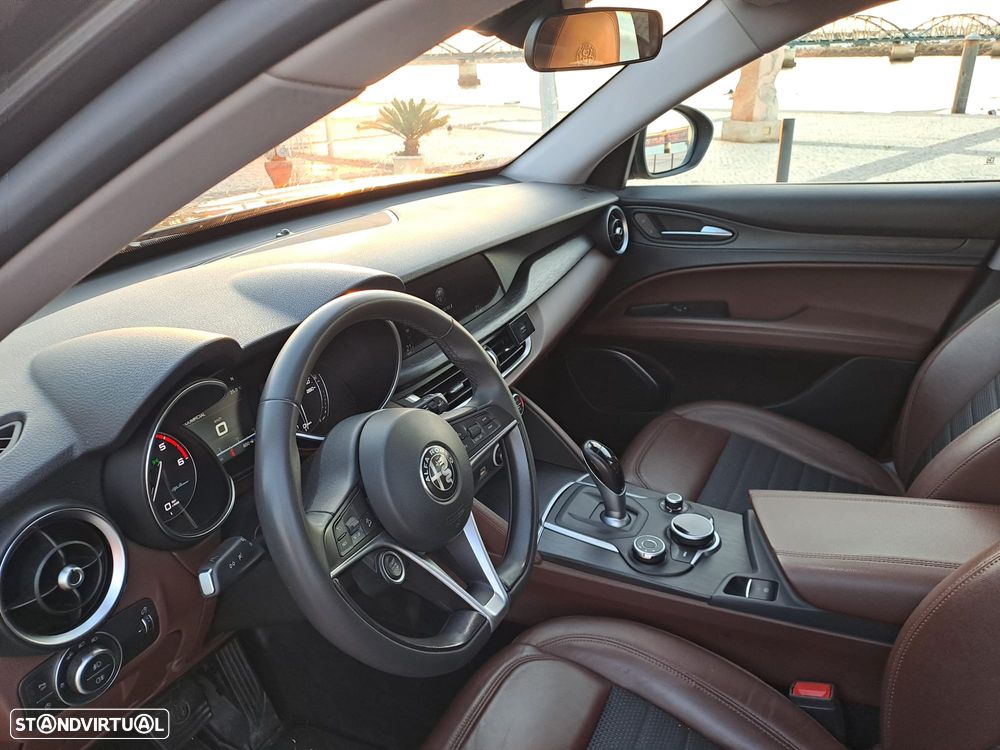 Alfa Romeo Stelvio 2.2 D Super AT8 - 9