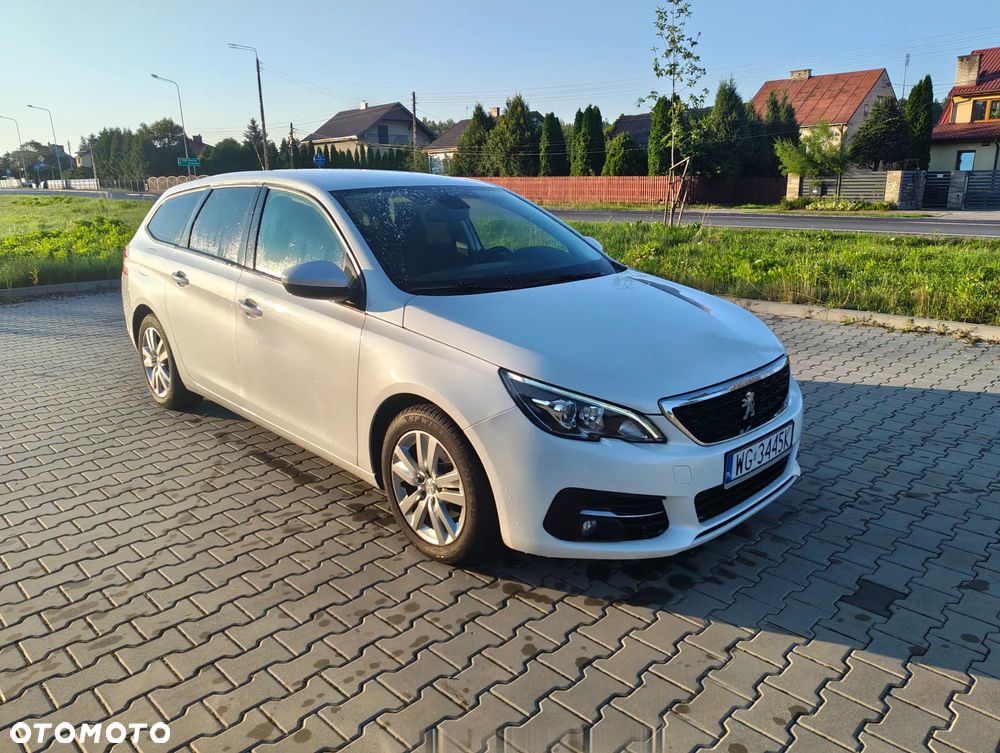 Peugeot 308 BlueHDi 130 EAT8 Stop & Start Allure - 2