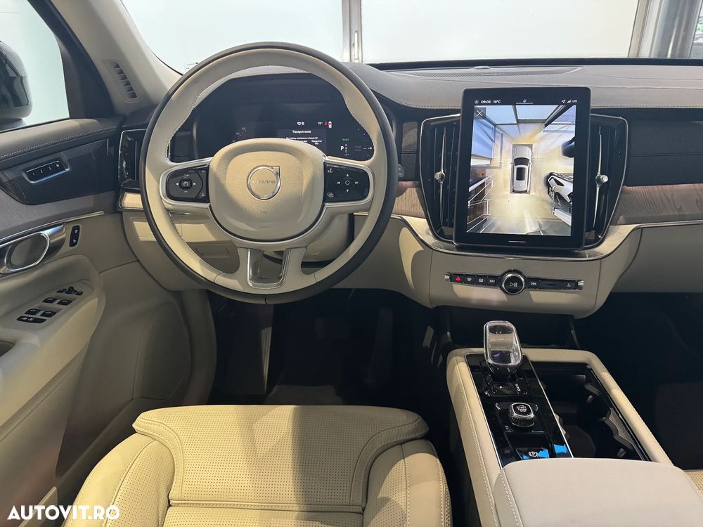 Volvo XC 90 T8 AWD PHEV Plus Dark - 13