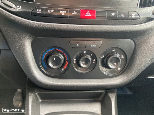 Fiat DOBLO 1.3 M-JET IIVA DEDUTIVEL - 19