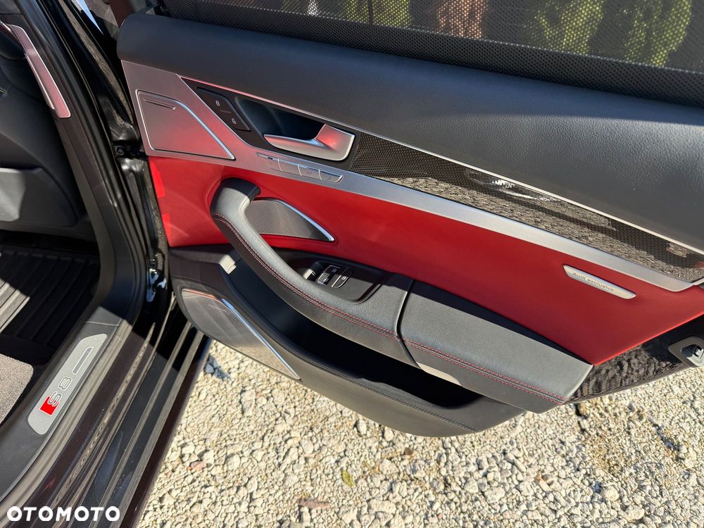 Audi S8 4.0 TFSI Quattro - 25