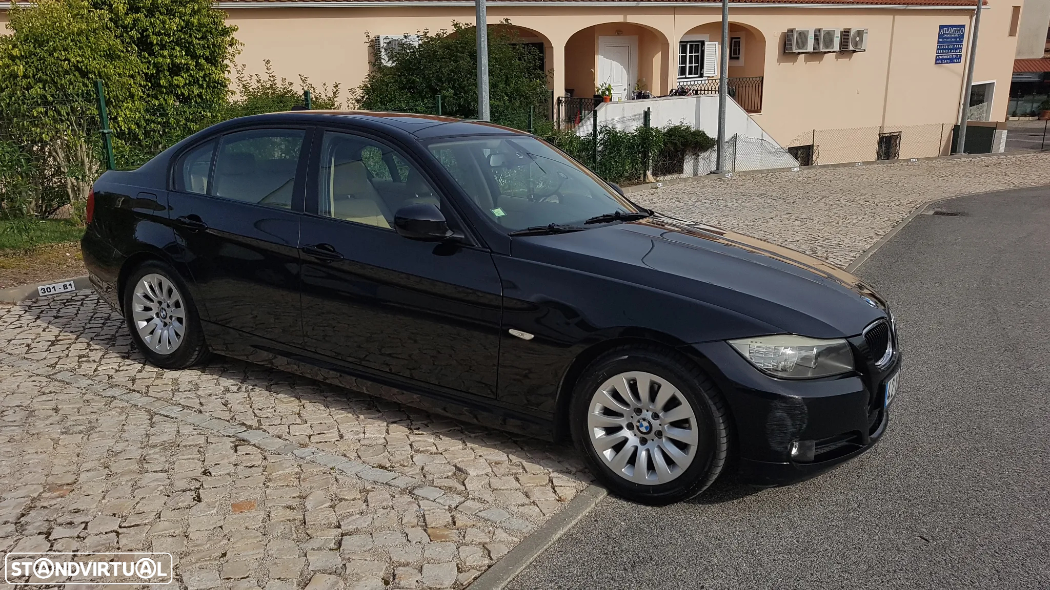 BMW 320 iA Exclusive - 8