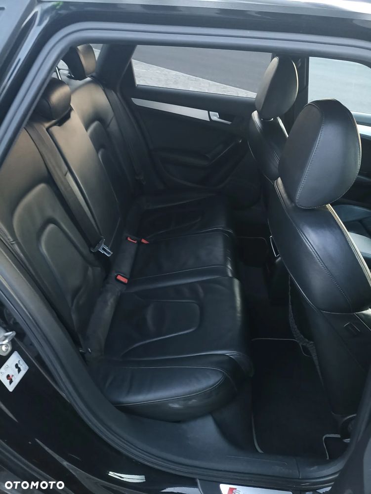 Audi A4 Avant 2.0 TDI - 16