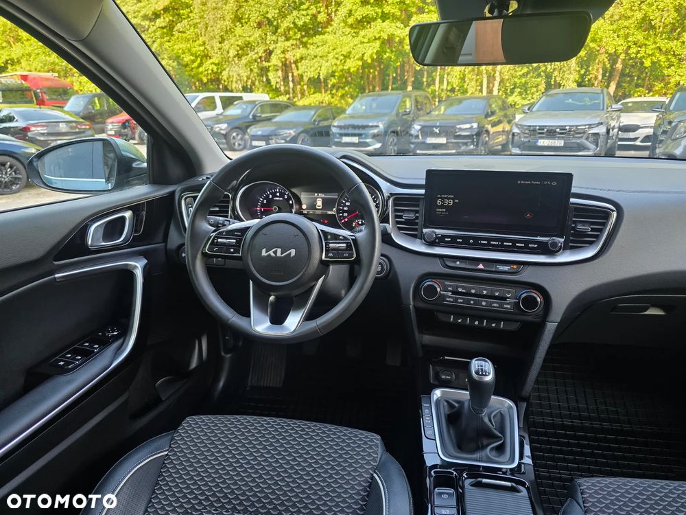 Kia Ceed 1.5 T-GDI M - 16