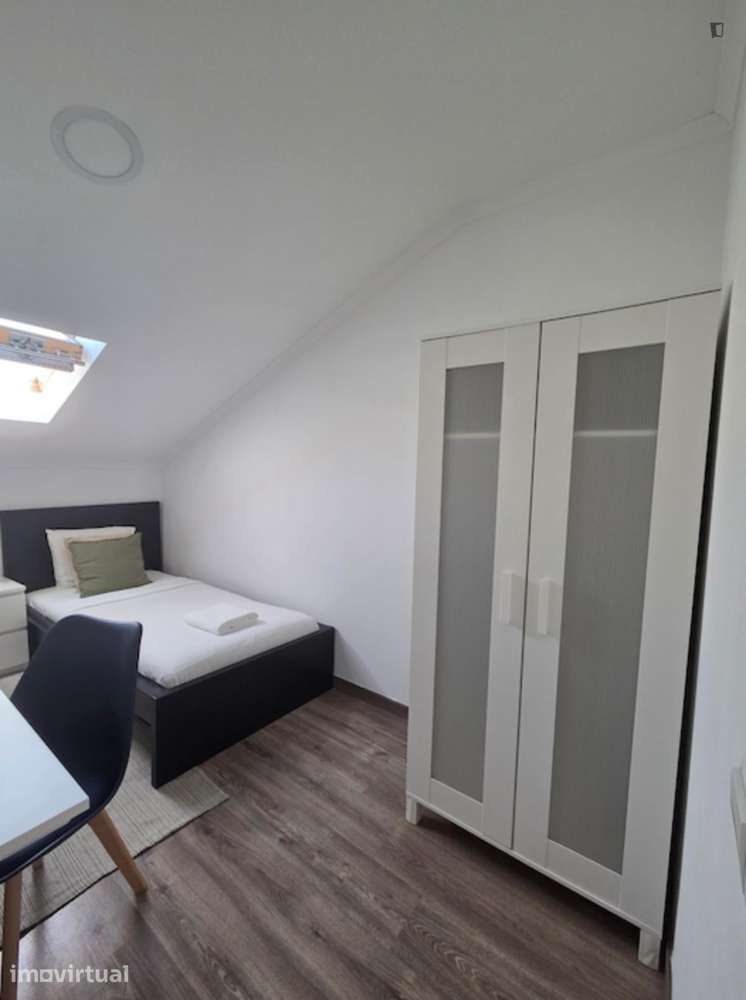 Quarto - localizado em Arroios Lisbon - Grande imagem: 3/22
