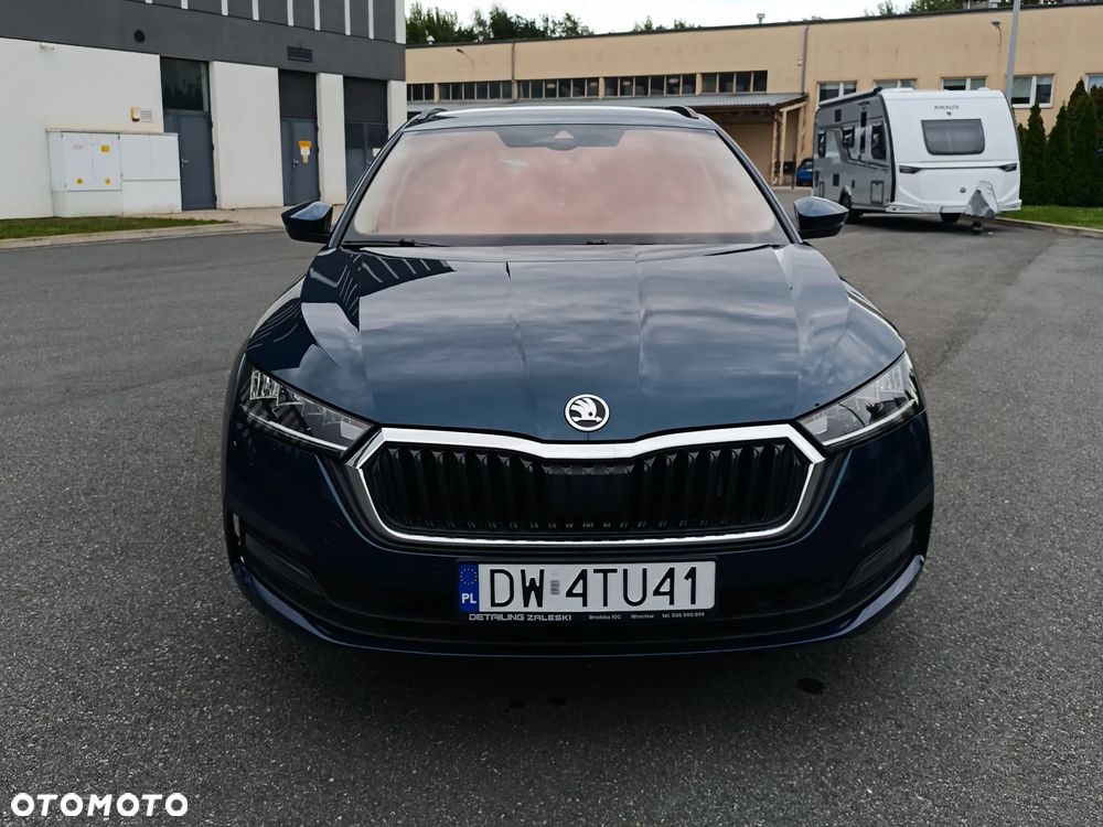 Skoda Octavia ver-1-5-tsi-e--tec-ambition-dsg - 10