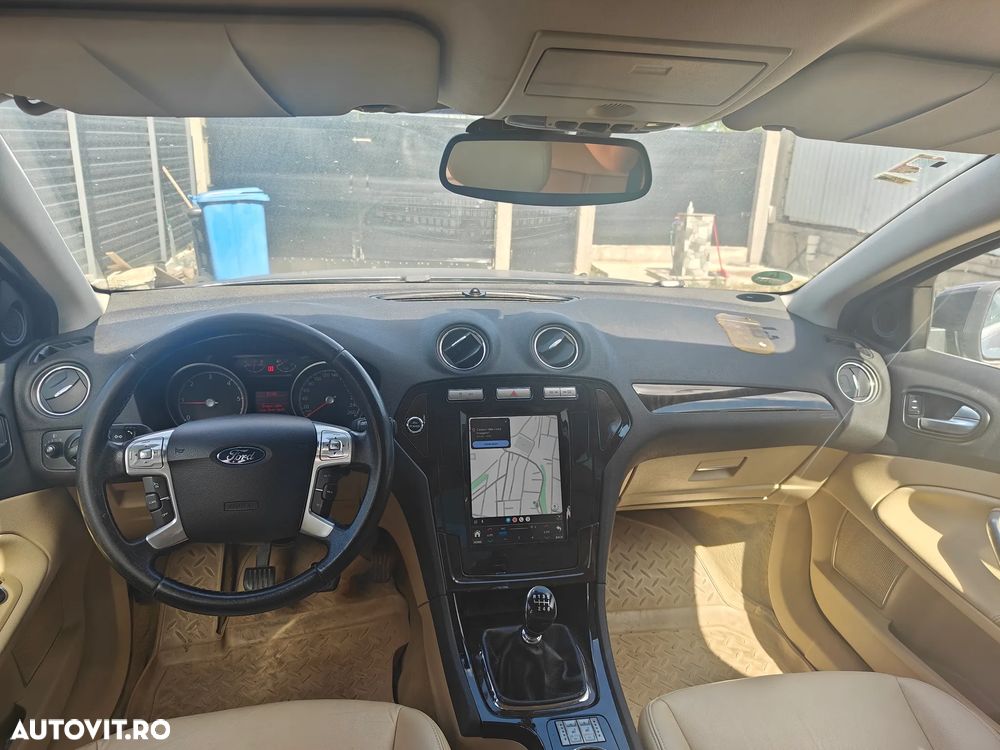 Ford Mondeo 2.0 TDCi Ghia - 10