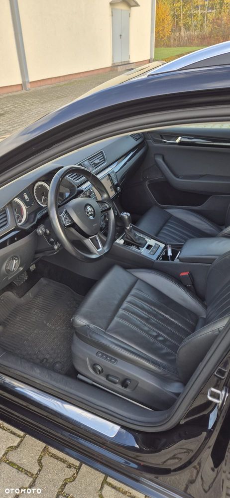 Skoda Superb 2.0 TDI 4x4 L&K DSG - 7