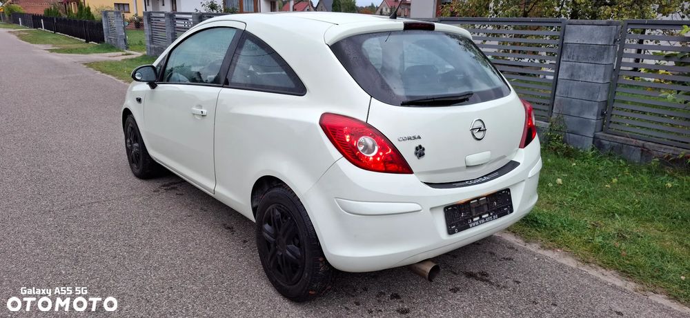Opel Corsa 2012 photo 4