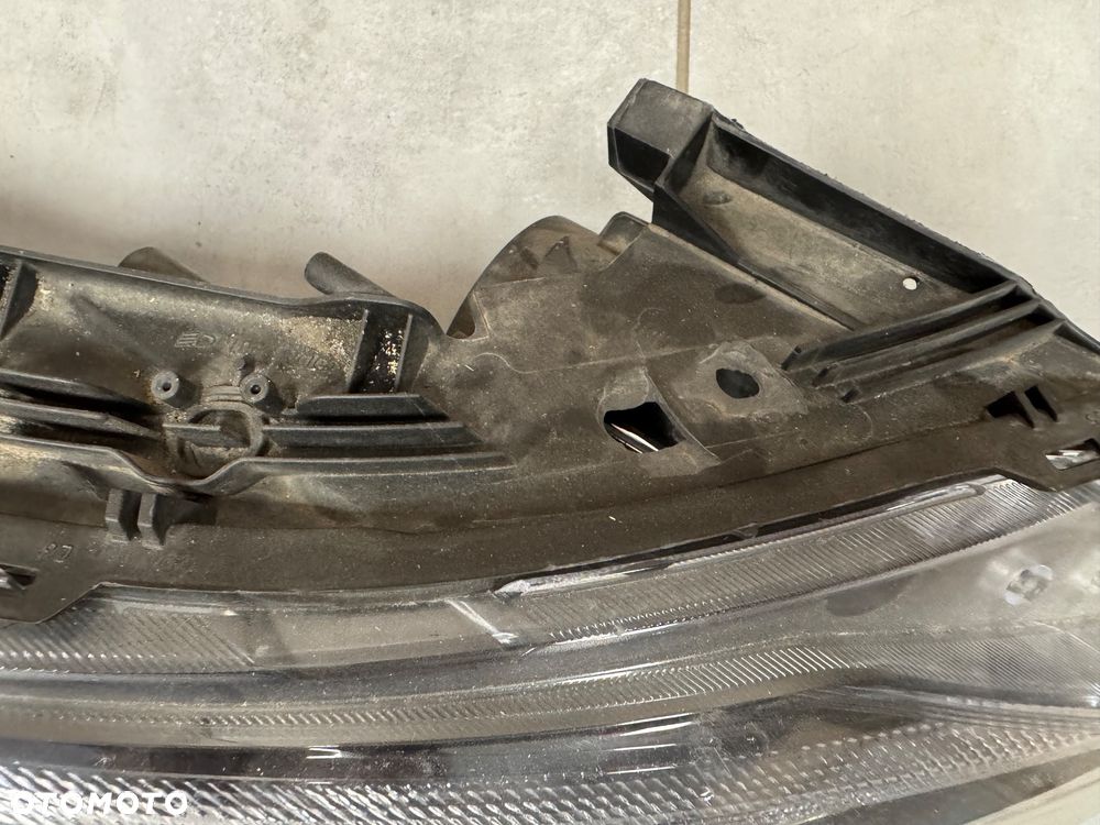 Peugeot 2008 reflektor przód lift prawy - 3