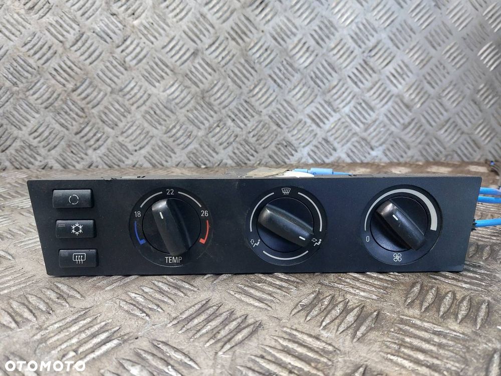 PANEL NAWIEWU + LINKI BMW E39 8379931 - 1