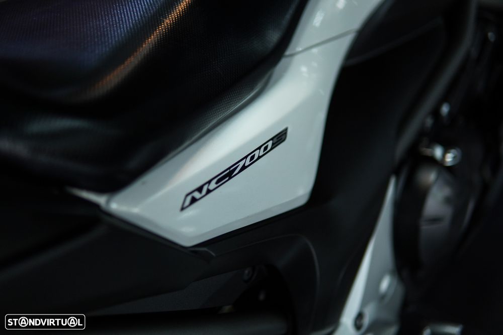 Honda NC700S - 9