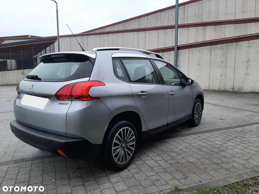 Peugeot 2008 - 10