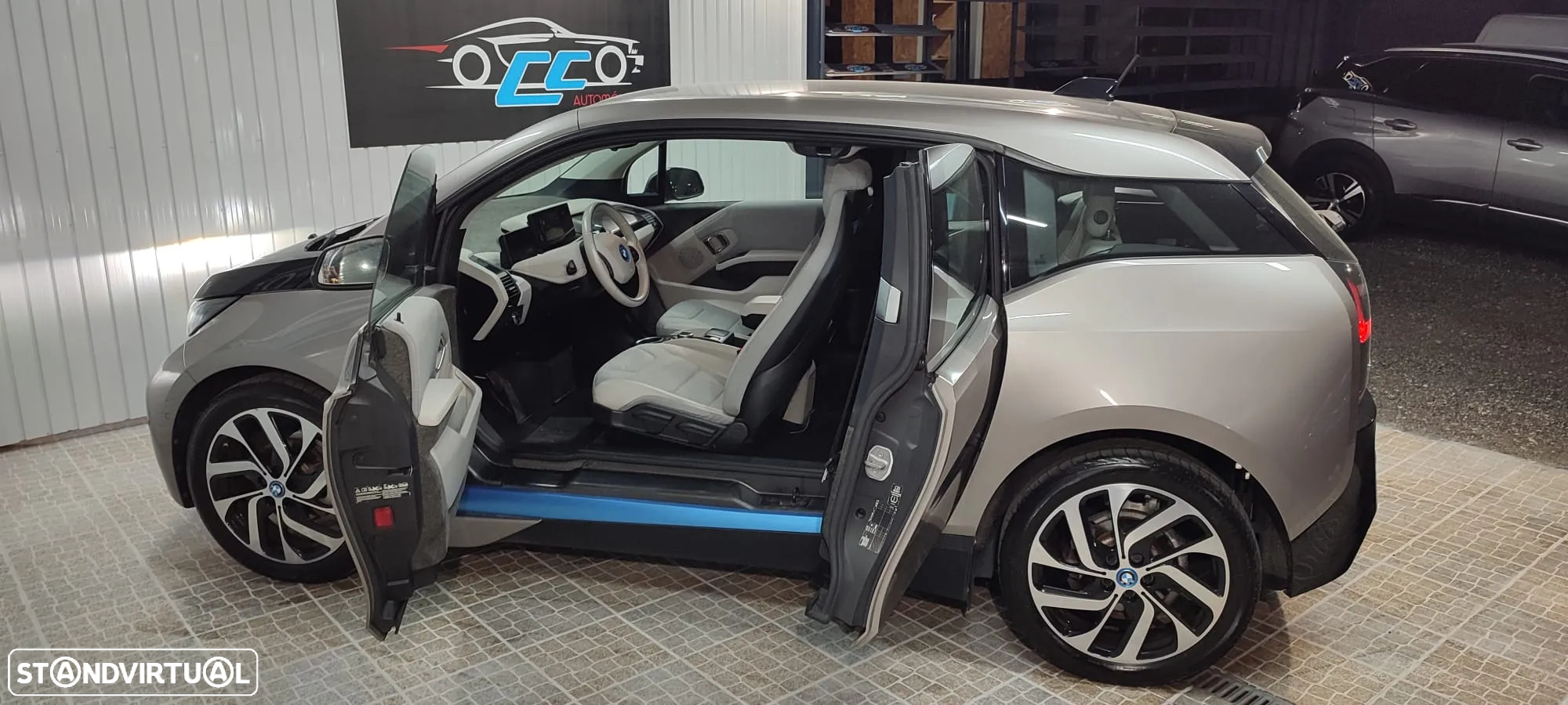 BMW i3 (60 Ah) - 19