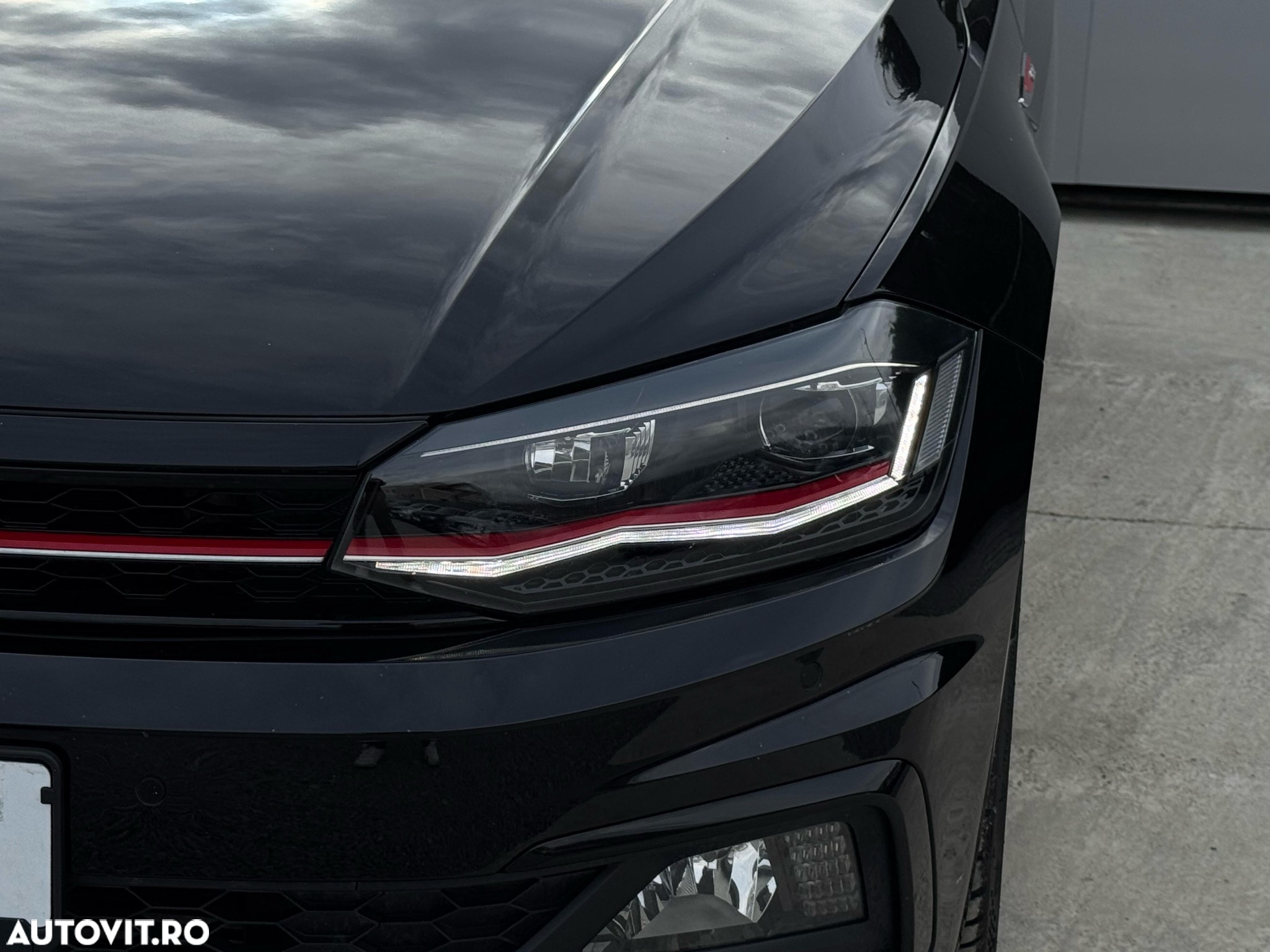 Volkswagen Polo 2.0 TSI OPF DSG GTI - 26
