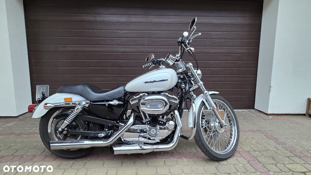 Harley-Davidson Sportster Custom 1200C - 1