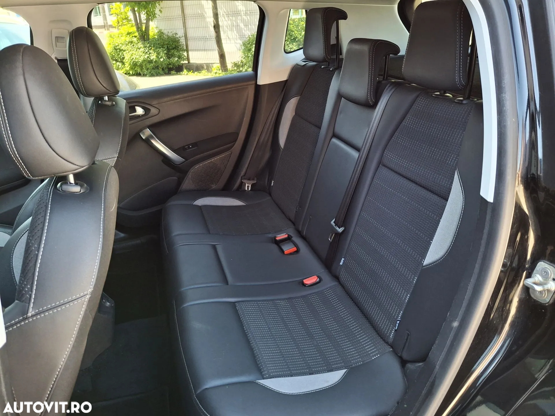 Peugeot 2008 - 16