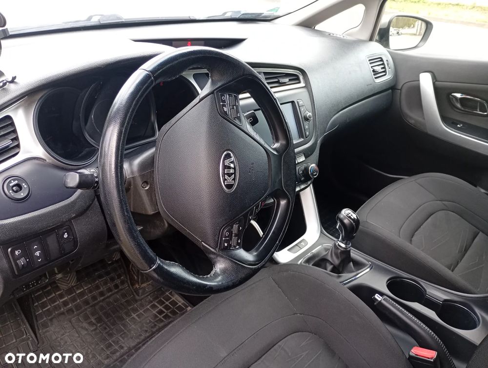 Kia Ceed 1.6 CRDi L - 6