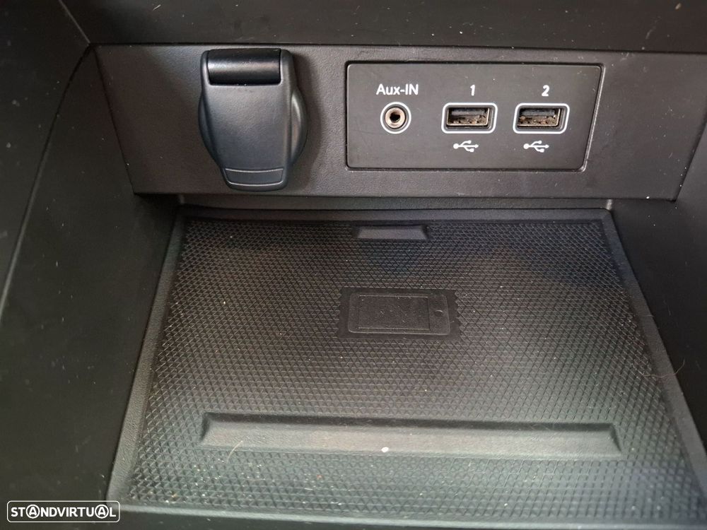 Renault Clio 1.0 TCe Techno Bi-Fuel - 21