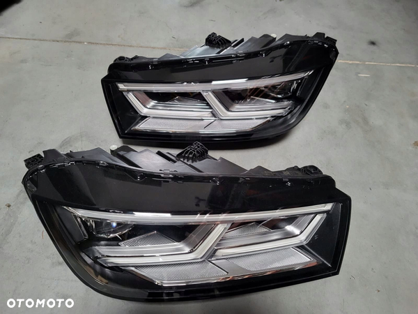 LAMPA AUDI Q5 FULL LED 80A941033 80A941034