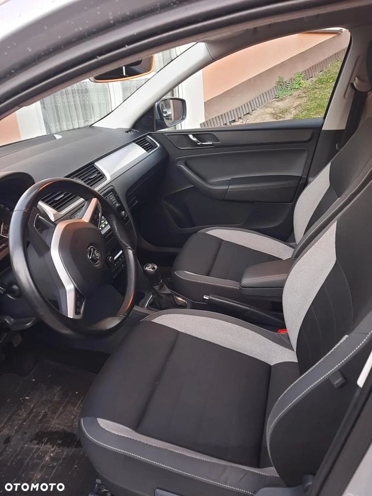 Skoda RAPID 1.6 TDI DPF Style - 14