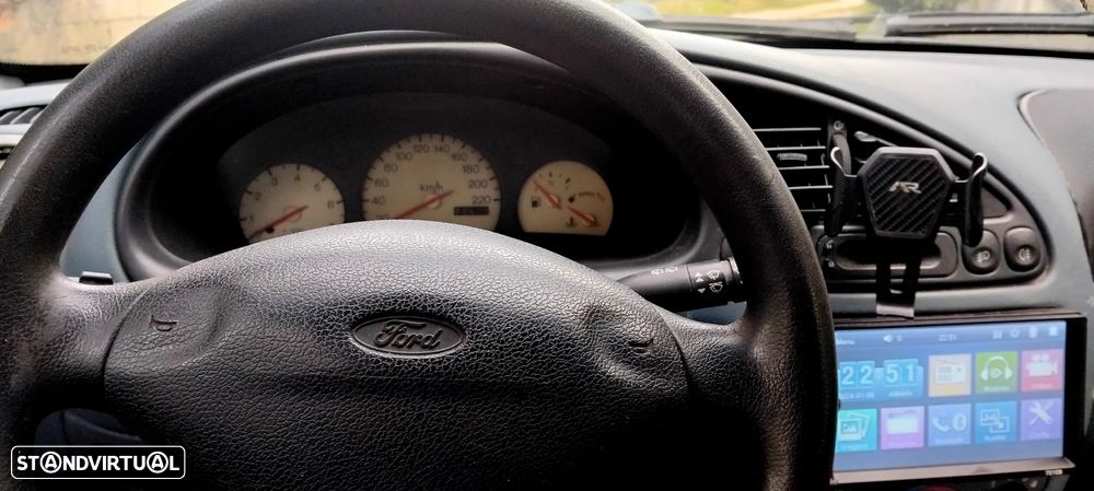 Ford Fiesta 1.25 Edition - 4