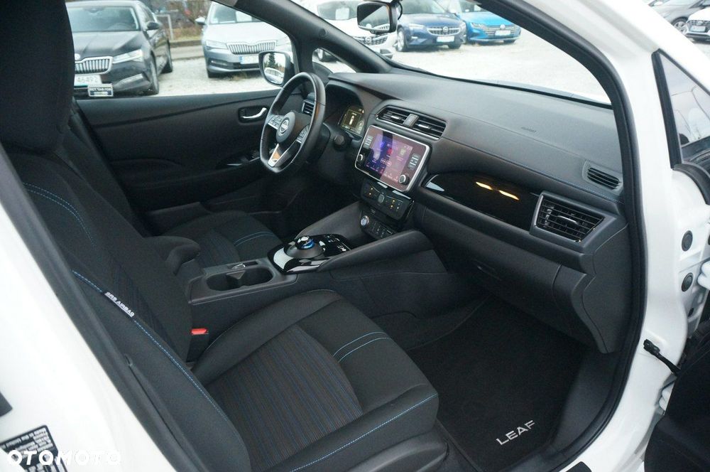 Nissan Leaf 62kWh N-Connecta - 26